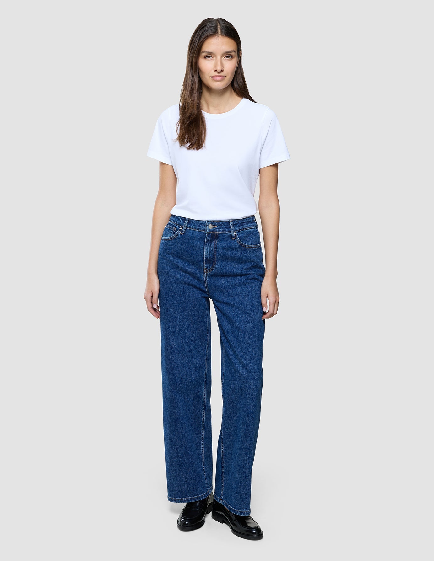 Women's Classic Jeans Relaxed Medium Blue